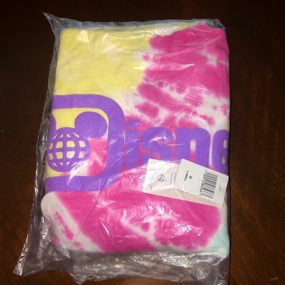 Walt Disney World Logo Tie Dye Spirit Jersey - Picture 6 of 7
